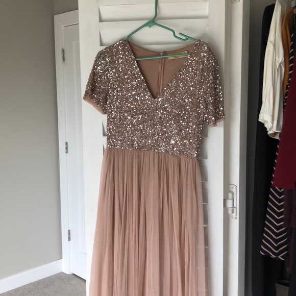 V Neck Maxi Dress - Picture 1 of 4